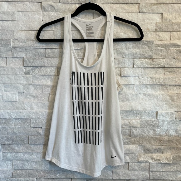 Women’s Nike Tally Mark Start Now End Never Tank Top / Dri Fit “The Nike Tee” - Picture 2 of 7